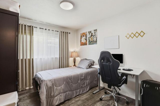 3407 Granby Dr, Sacramento, CA 95827
