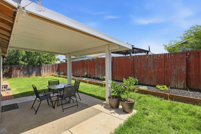 3407 Granby Dr, Sacramento, CA 95827