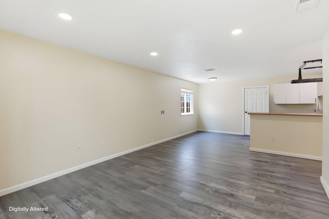 3407 Granby Dr, Sacramento, CA 95827
