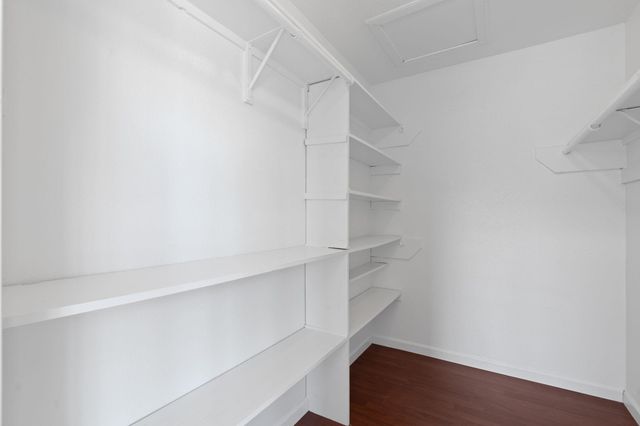 2750 Holly Hall Street 1806, Houston, TX 77054