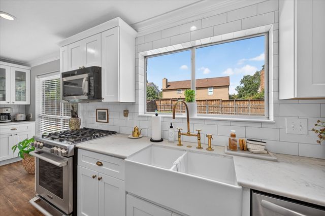 1624 Yaggi Drive, Flower Mound, TX 75028