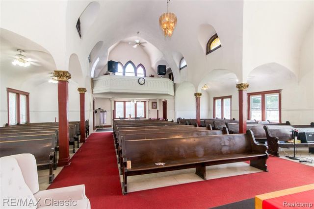 8400 Vanderbilt Vanderbilt St Street, Detroit, MI 48209