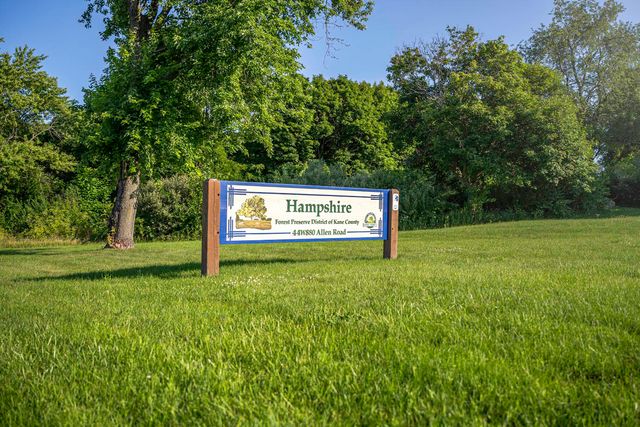 469 Vista Drive, Hampshire, IL 60140