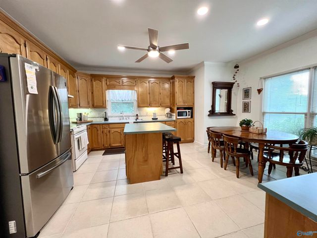 15000 Leafmore Drive, Huntsville, AL 35803