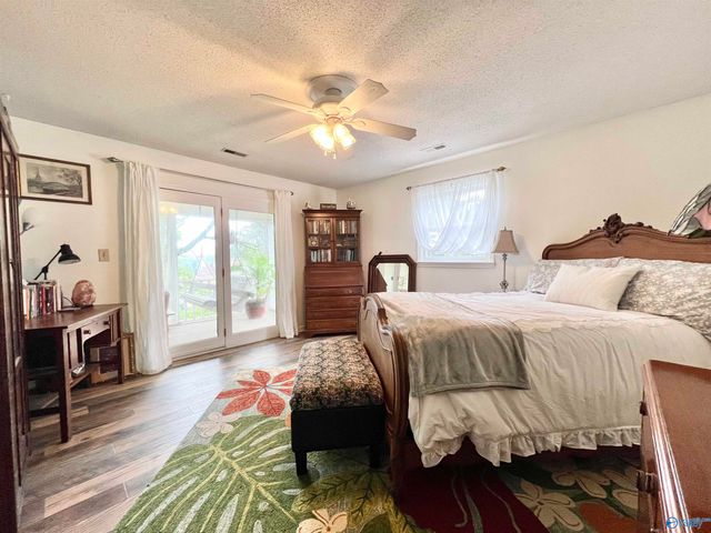 15000 Leafmore Drive, Huntsville, AL 35803