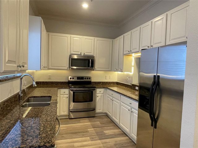 4627 LEGACY PARK DRIVE, Tampa, FL 33611