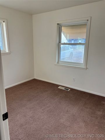 915 S Oklahoma Street, Sapulpa, OK 74066