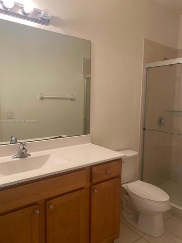 9228 W 33rd Way 9828, Hialeah, FL 33018