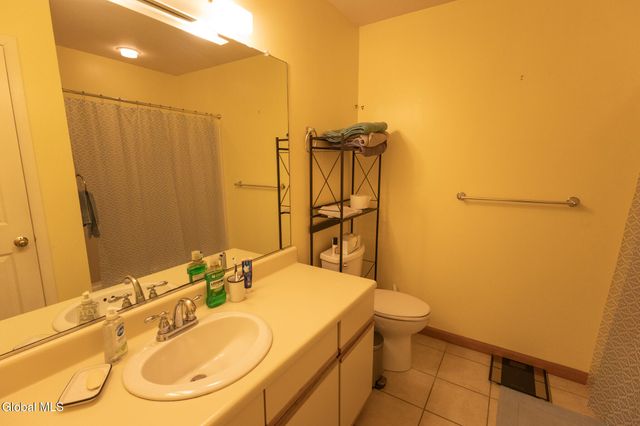 7 Prospect Street C17, Lake George, NY 12845