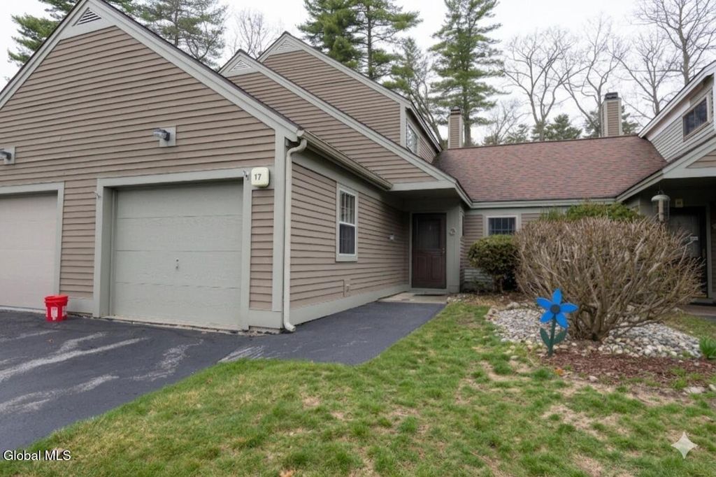 7 Prospect Street C17, Lake George, NY 12845