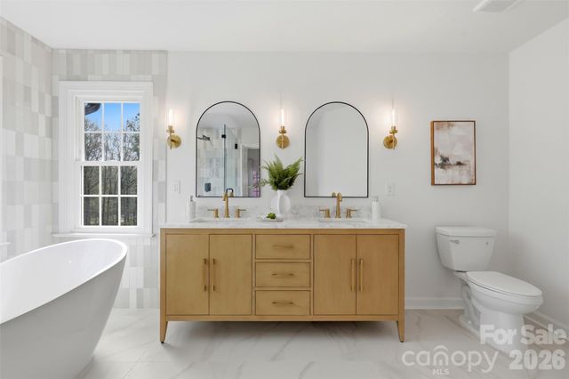 1108 Foxfield Road, Waxhaw, NC 28173