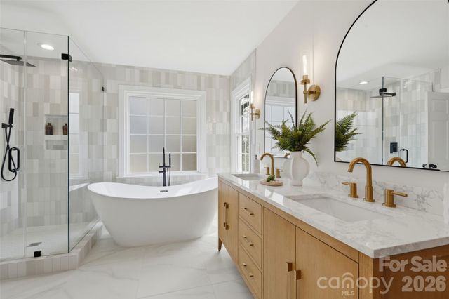 1108 Foxfield Road, Waxhaw, NC 28173