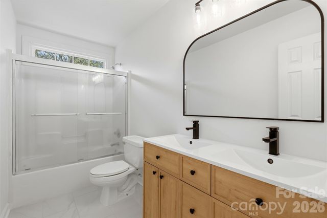 1108 Foxfield Road, Waxhaw, NC 28173