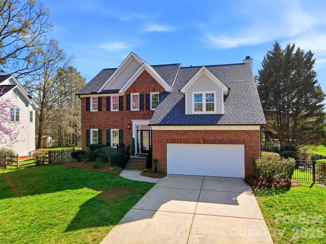 1108 Foxfield Road, Waxhaw, NC 28173