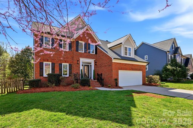 1108 Foxfield Road, Waxhaw, NC 28173