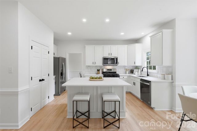 1108 Foxfield Road, Waxhaw, NC 28173