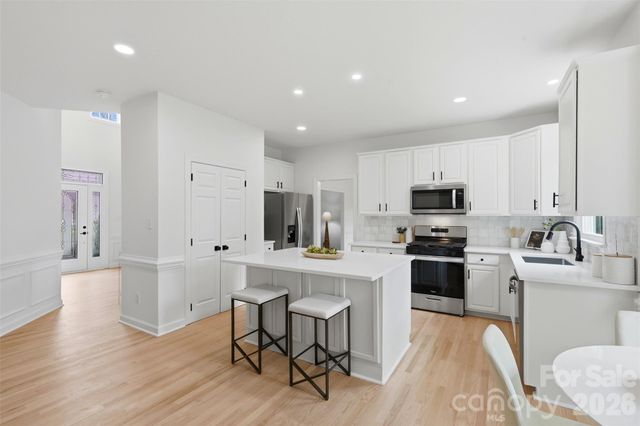 1108 Foxfield Road, Waxhaw, NC 28173