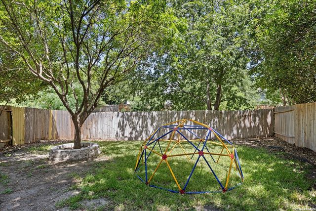 6931 PAINTER WAY, San Antonio, TX 78240