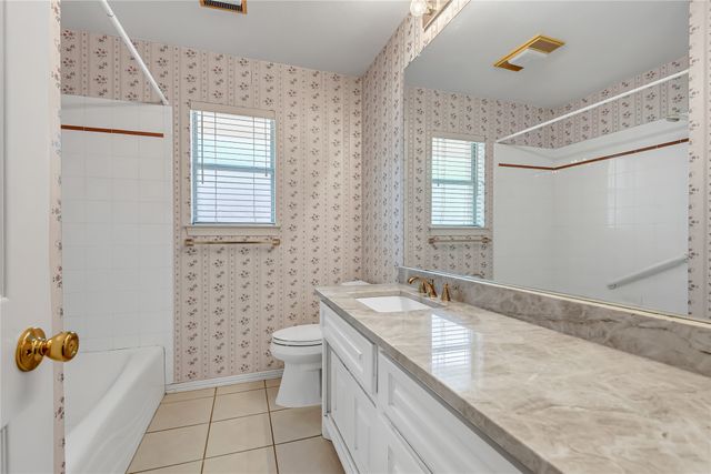 917 Jonathan Court, Weatherford, TX 76086