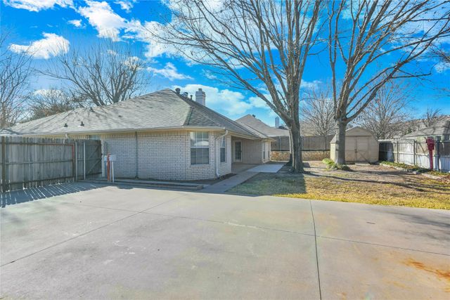 917 Jonathan Court, Weatherford, TX 76086