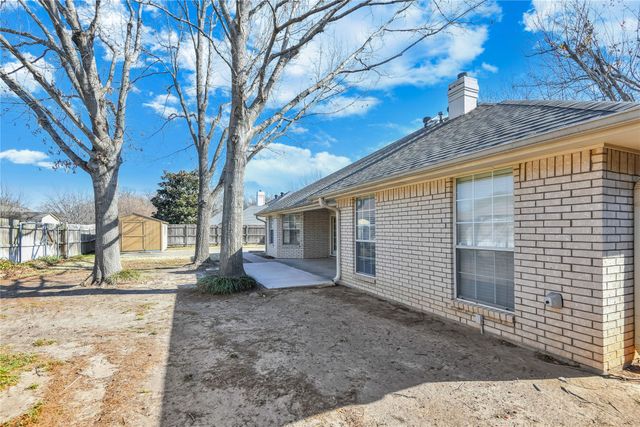 917 Jonathan Court, Weatherford, TX 76086