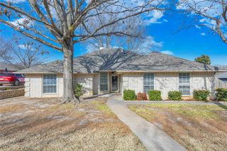 917 Jonathan Court, Weatherford, TX 76086