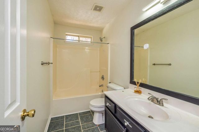 514 Clearwater Cove, Peachtree City, GA 30269