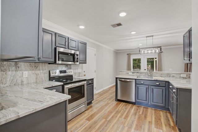 214 Eagle Ridge Road, Summerville, SC 29485