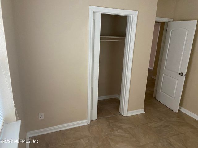 2158 SPRING PARK Road, Jacksonville, FL 32207