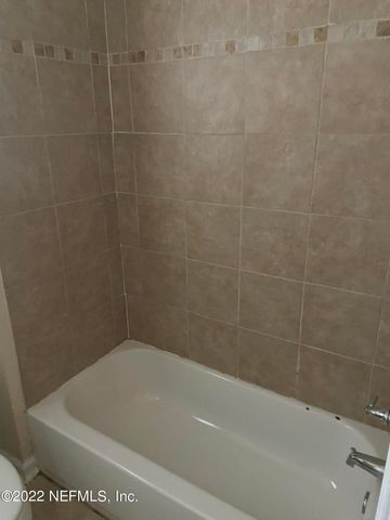 2158 SPRING PARK Road, Jacksonville, FL 32207