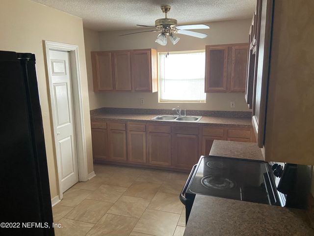 2158 SPRING PARK Road, Jacksonville, FL 32207