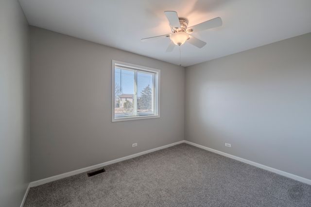 2722 Wilshire Court 2722, Aurora, IL 60502