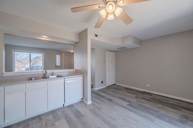 2722 Wilshire Court 2722, Aurora, IL 60502