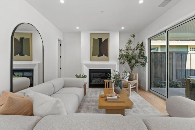 860 Asbury Street, San Jose, CA 95126