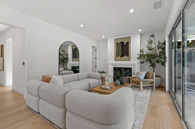 860 Asbury Street, San Jose, CA 95126