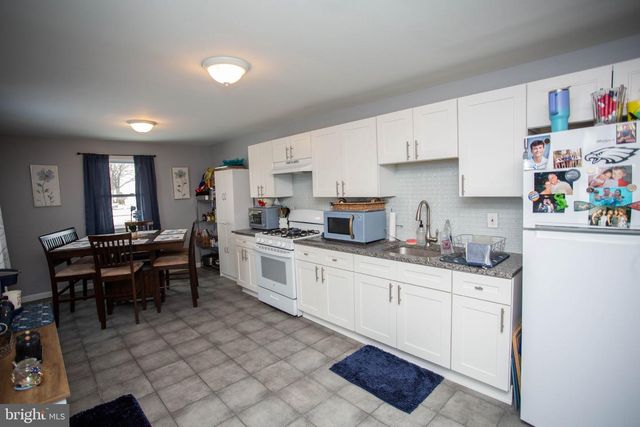 427 CHURCH, Williamstown, NJ 08094