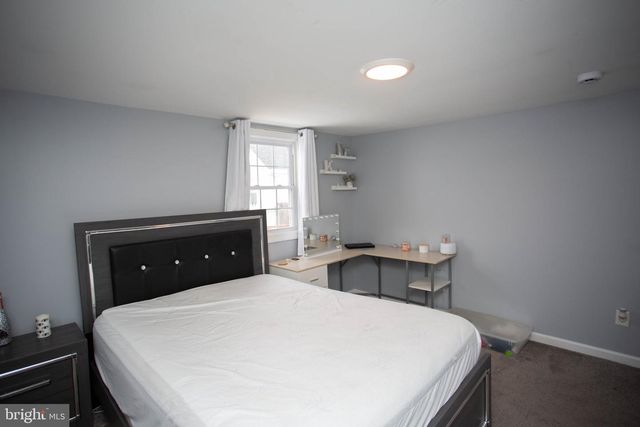 427 CHURCH, Williamstown, NJ 08094
