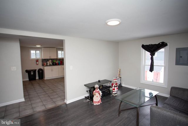 427 CHURCH, Williamstown, NJ 08094