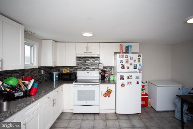 427 CHURCH, Williamstown, NJ 08094