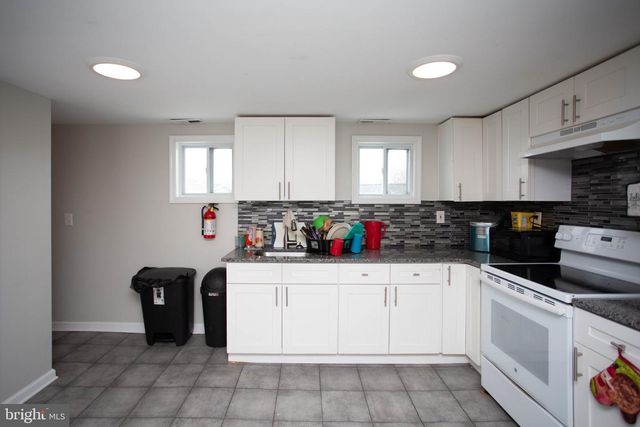 427 CHURCH, Williamstown, NJ 08094