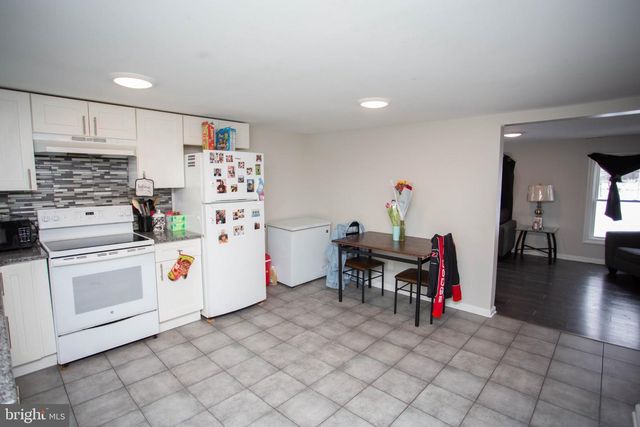 427 CHURCH, Williamstown, NJ 08094