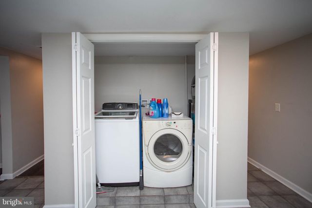 427 CHURCH, Williamstown, NJ 08094