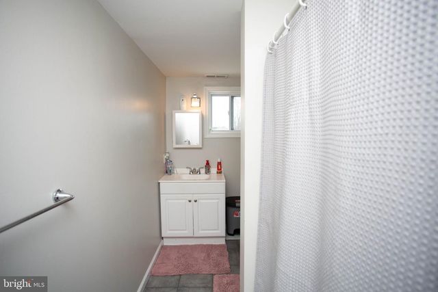 427 CHURCH, Williamstown, NJ 08094
