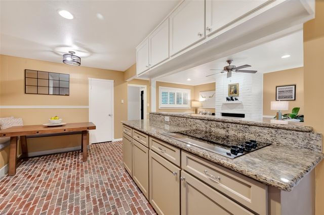 9606 Winsome Lane, Houston, TX 77063