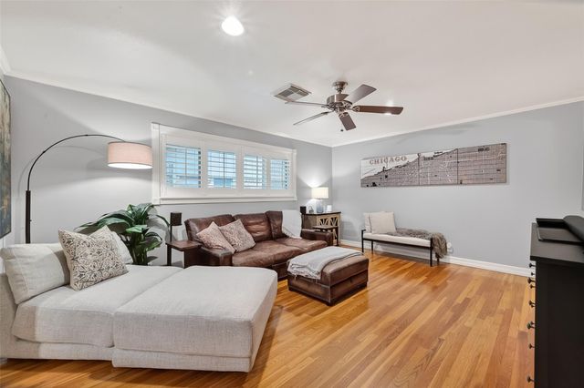 9606 Winsome Lane, Houston, TX 77063