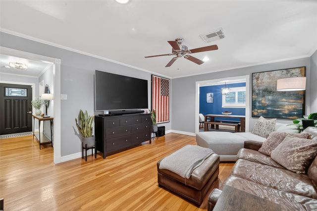 9606 Winsome Lane, Houston, TX 77063