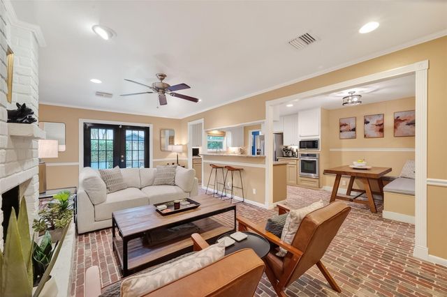 9606 Winsome Lane, Houston, TX 77063