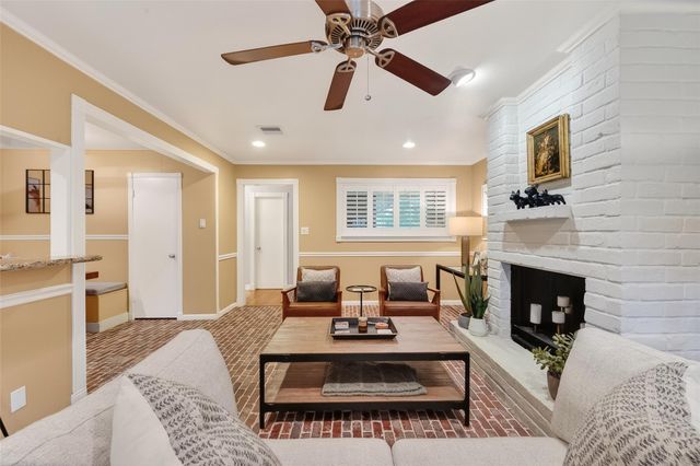 9606 Winsome Lane, Houston, TX 77063