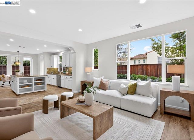 8148 Briar Oaks Dr, San Ramon, CA 94582