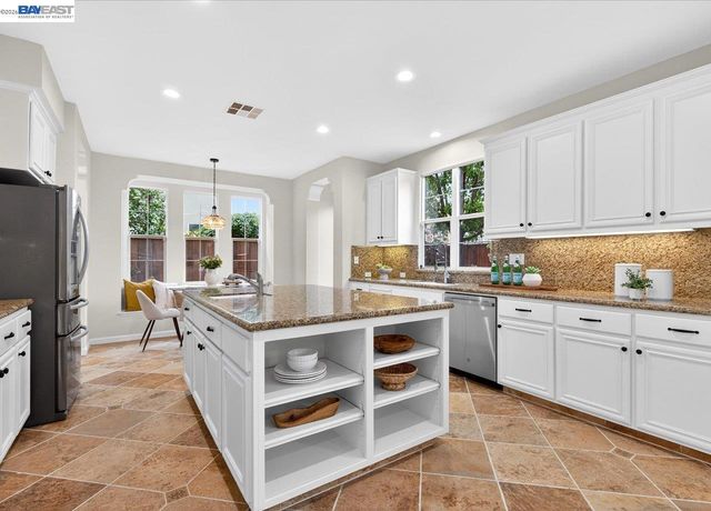 8148 Briar Oaks Dr, San Ramon, CA 94582